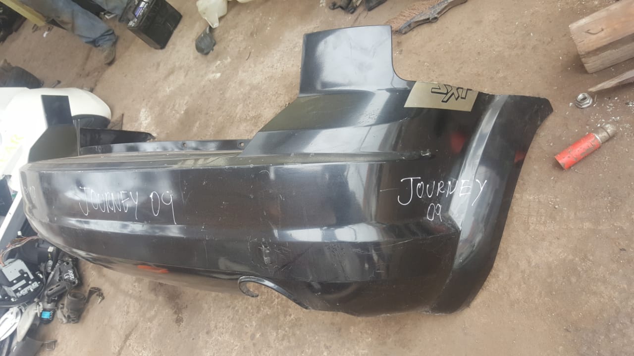 PARACHOQUES POSTERIOR DODGE JOURNEY 2009 AL 2018